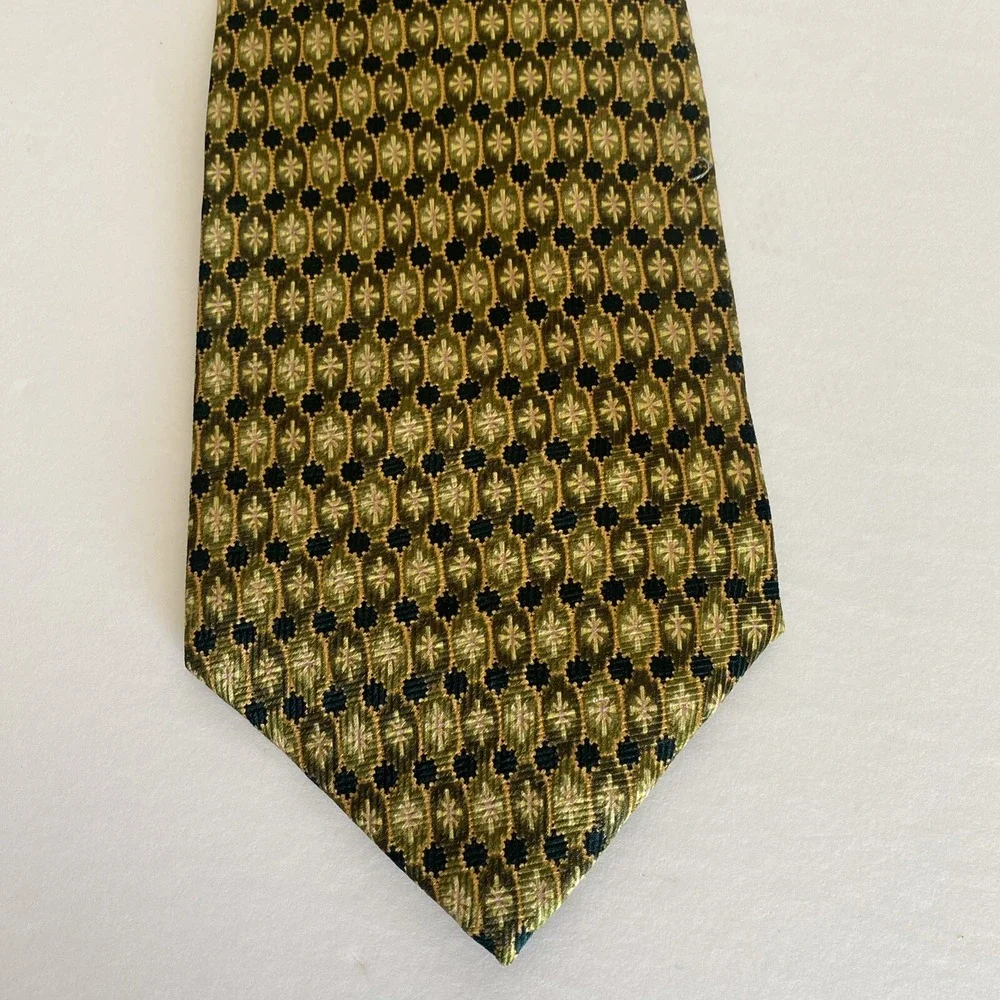Boston Traders Men Classic Necktie 100%‎ Silk Black Yellow Gold Tiny Flower 90s